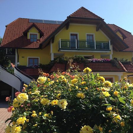 Apartamento Haus Rose Wenigzell Exterior foto