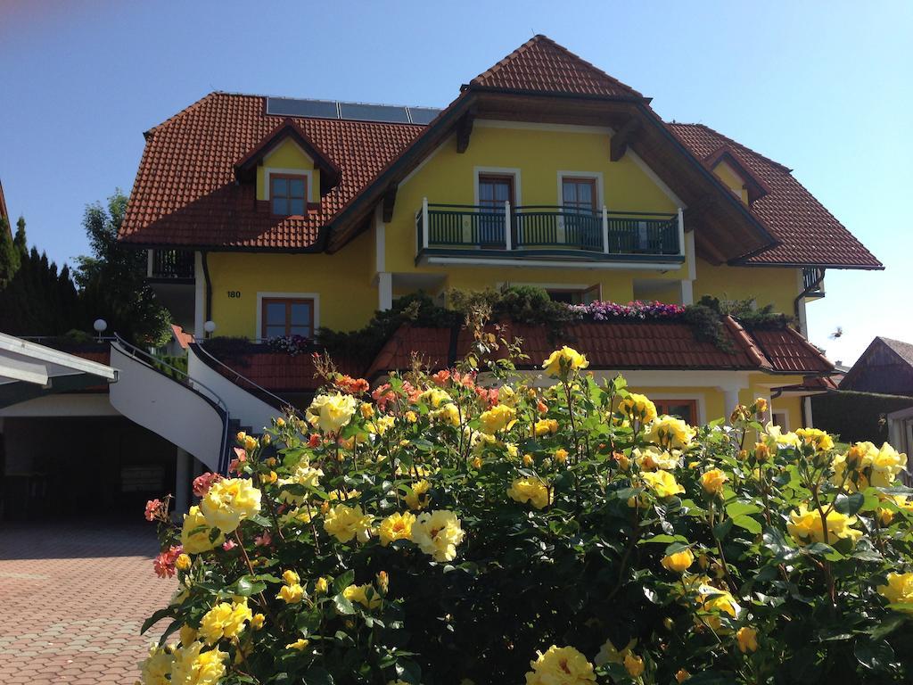 Apartamento Haus Rose Wenigzell Exterior foto